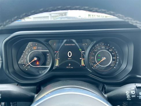 Used 2025 Jeep Wrangler Sahara w/ Safety Group image 12