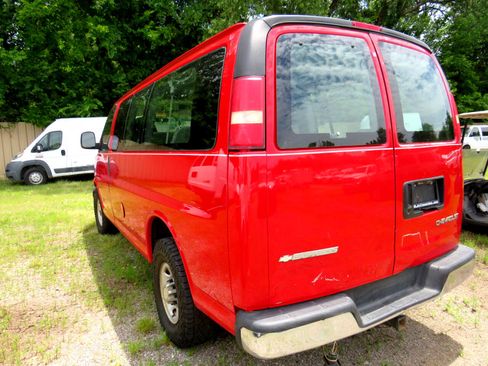 Used 2003 Chevrolet Express 2500 Passenger w/ LS Preferred Equipment Group image 7