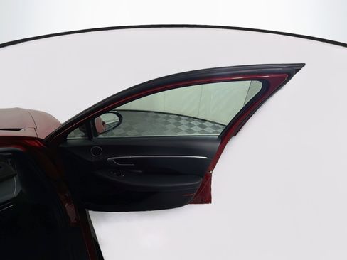 Used 2025 Hyundai Sonata SEL FWD image 31