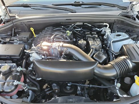Certified 2024 Dodge Durango GT RWD image 24
