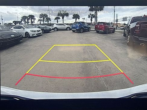 Certified 2025 Hyundai Tucson SE image 13