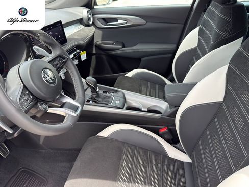 New 2026 Alfa Romeo Tonale AWD/4WD image 10