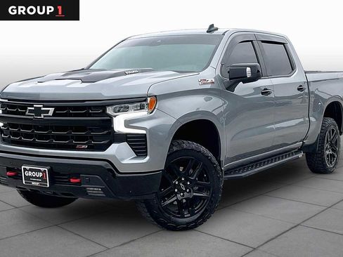 Used 2024 Chevrolet Silverado 1500 LT Trail Boss w/ Convenience Package II AWD/4WD image 1