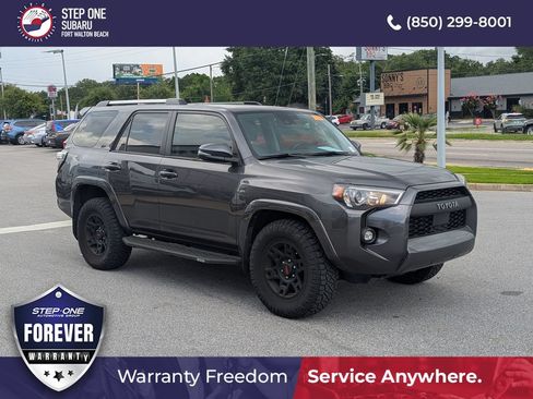 Used 2023 Toyota 4Runner SR5 Premium w/ Moonroof Package RWD image 9