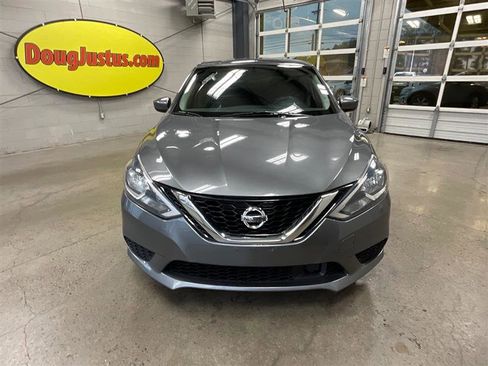 Used 2018 Nissan Sentra SV image 8