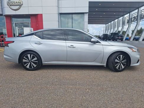 Certified 2022 Nissan Altima 2.5 SL FWD image 7
