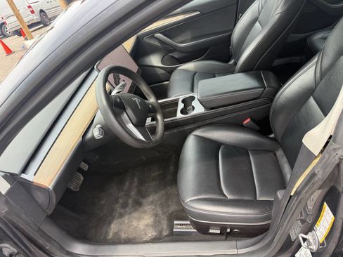 Used 2022 Tesla Model 3 Standard Range RWD image 18
