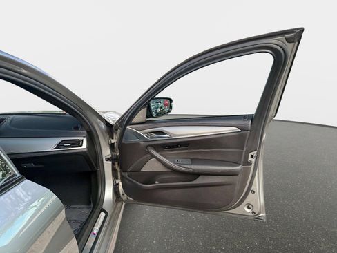 Used 2019 BMW M5 w/ Executive Package image 22