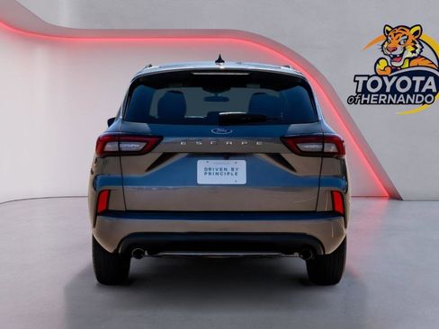 Used 2024 Ford Escape ST-Line image 6