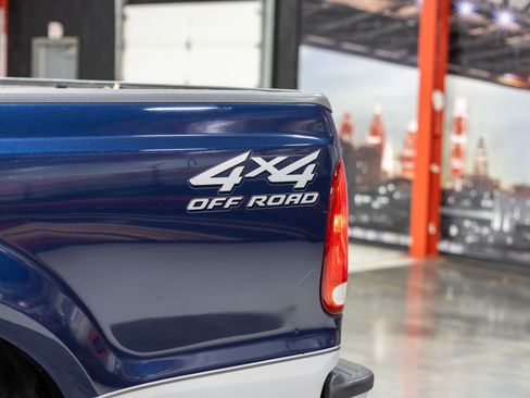 Used 2002 Ford F350 XL AWD/4WD image 25
