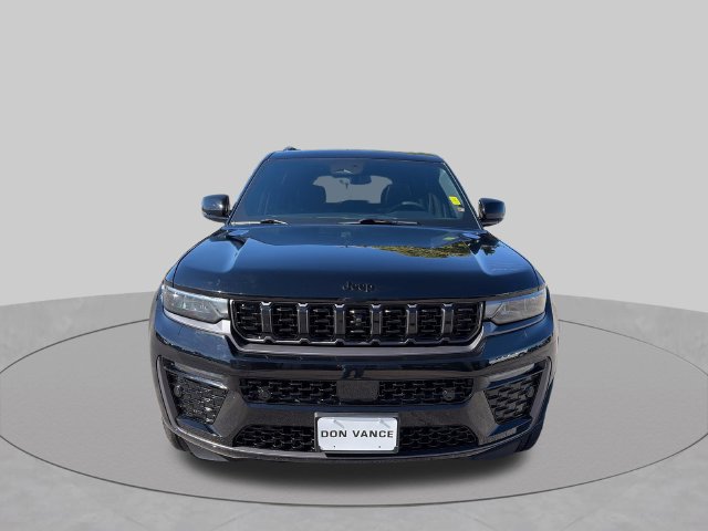 Used 2026 Jeep Grand Cherokee Limited AWD/4WD image 8