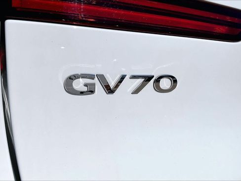 Used 2025 Genesis GV70 3.5T Sport AWD/4WD image 29