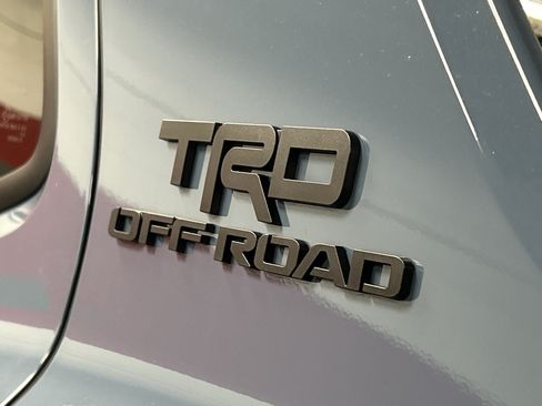 Used 2025 Toyota 4Runner TRD Off-Road AWD/4WD image 33