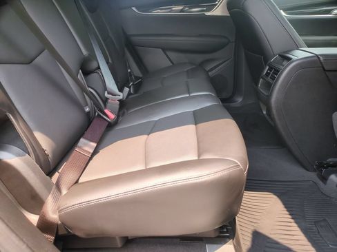 Used 2023 Cadillac XT5 Premium Luxury AWD/4WD image 16