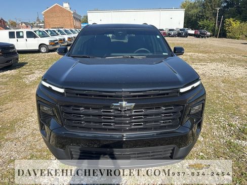 Certified 2025 Chevrolet Traverse LT w/ Midnight/Sport Edition image 8