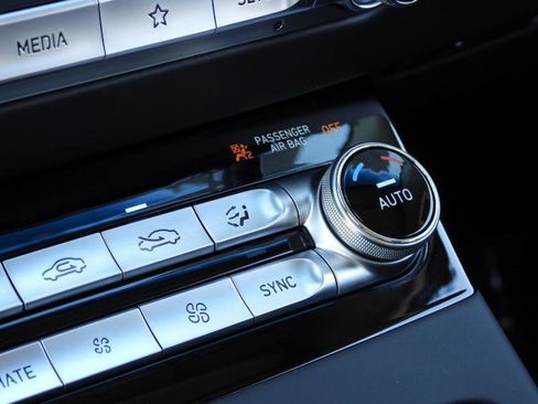 Used 2020 Genesis G90 3.3T Premium image 85