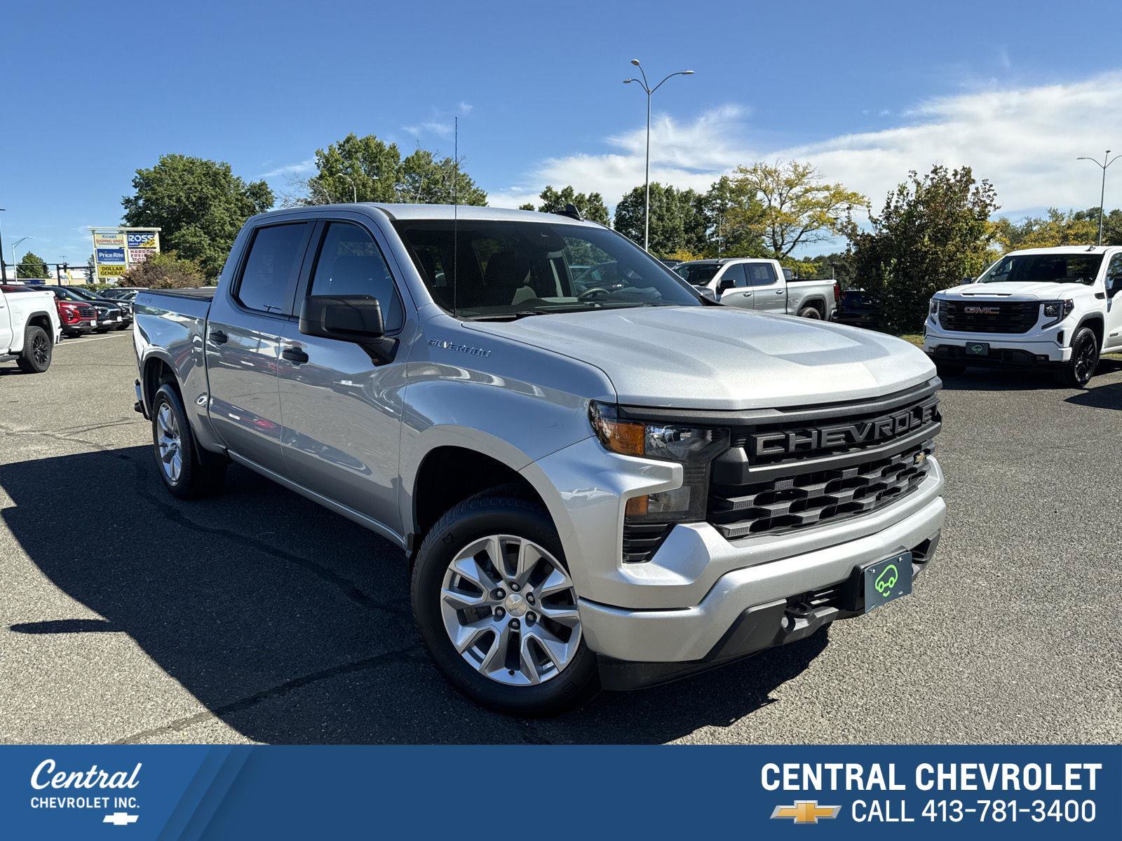 Certified 2022 Chevrolet Silverado 1500 Custom AWD/4WD image 1