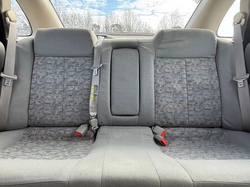 Used 2004 Saturn L-Series L300 image 22