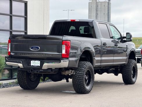 Used 2019 Ford F250 XLT AWD/4WD image 5