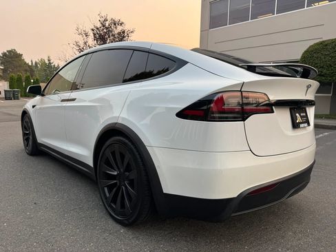 Used 2023 Tesla Model X AWD/4WD image 10