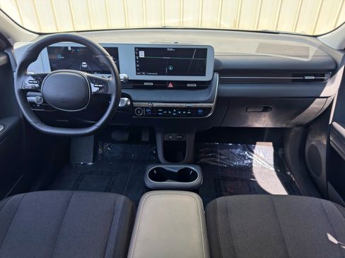 Used 2024 Hyundai Ioniq 5 SEL RWD image 11