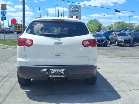Used 2012 Chevrolet Traverse LS FWD image 5