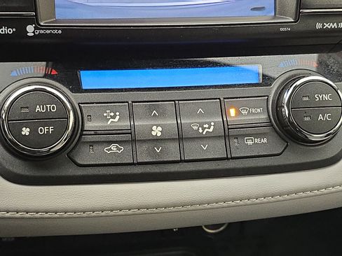 Used 2018 Toyota RAV4 XLE image 23