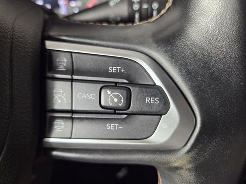 Used 2022 Jeep Compass Limited AWD/4WD image 15