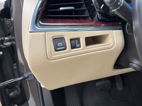 Used 2019 Cadillac XT5 Luxury image 7