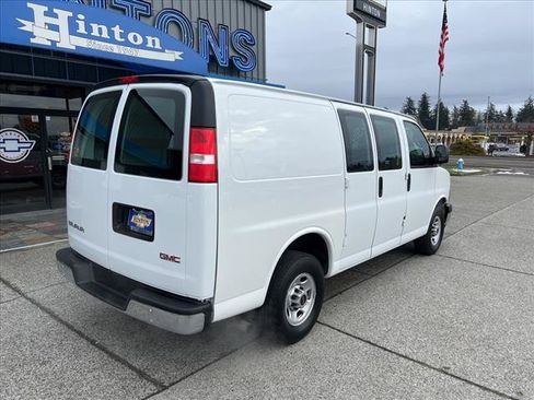 Used 2020 GMC Savana 2500 w/ Driver Convenience Package RWD image 3
