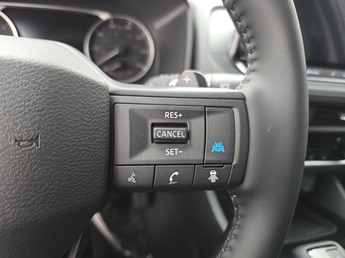 New 2026 Nissan Rogue SV AWD/4WD image 18