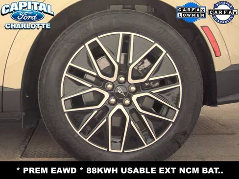 Used 2025 Ford Mustang Mach-E Premium AWD/4WD image 12