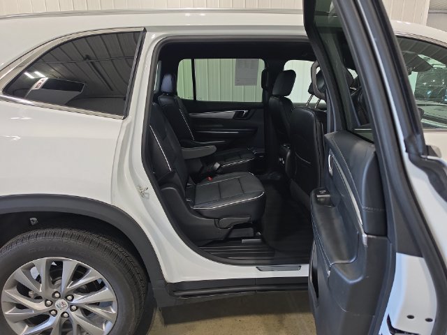 Used 2026 Buick Enclave Preferred AWD/4WD image 29
