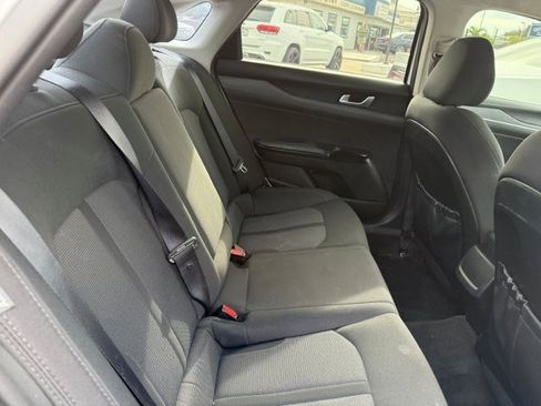 Used 2021 Kia K5 LXS image 15