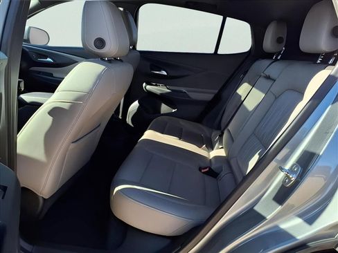 Used 2024 Buick Envista Avenir image 15