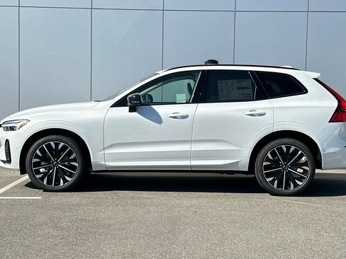 New 2026 Volvo XC60 B5 Ultra w/ Climate Package PRO AWD/4WD image 2
