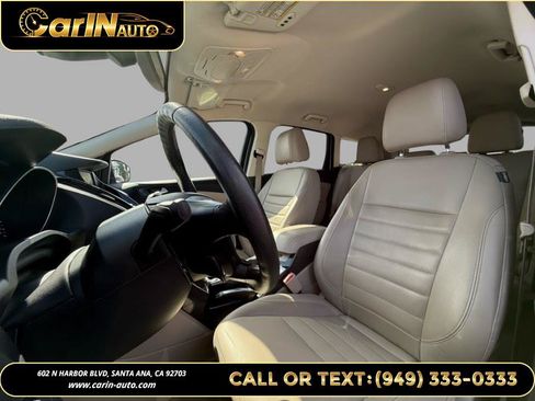 Used 2015 Ford Escape Titanium FWD image 11