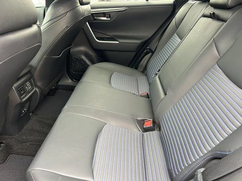 Used 2021 Toyota RAV4 XSE AWD/4WD image 17