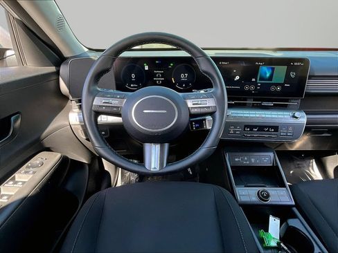 Certified 2024 Hyundai Kona SEL w/ Convenience Package AWD/4WD image 8