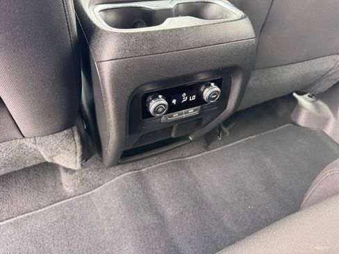 Certified 2025 GMC Acadia Elevation AWD/4WD image 14