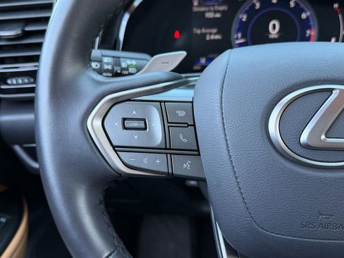 Used 2025 Lexus NX 250 FWD w/ Accessory Package (Z2) image 19