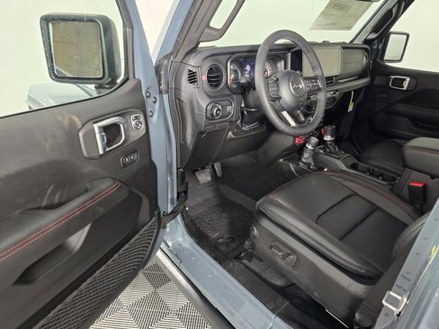 New 2026 Jeep Wrangler Unlimited Rubicon image 18