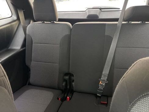 Used 2022 Chevrolet Traverse LT w/ Midnight/Sport Edition image 34