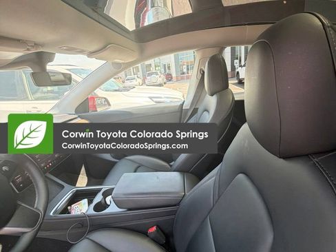 Used 2022 Tesla Model Y Performance AWD/4WD image 5