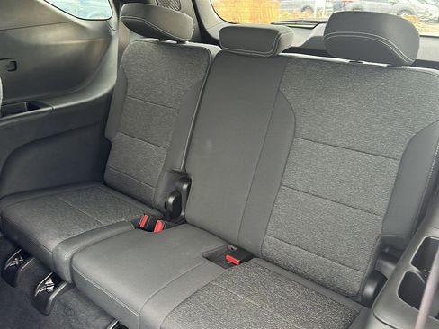 Certified 2024 Chevrolet Traverse LT w/ LPO, Floor Liner Package image 18