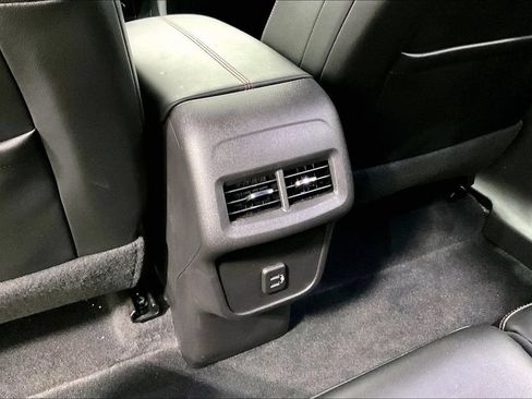 Used 2024 Chevrolet Equinox RS FWD image 28