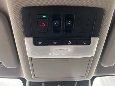 Used 2022 Nissan Rogue SL w/ SL Premium Package image 22