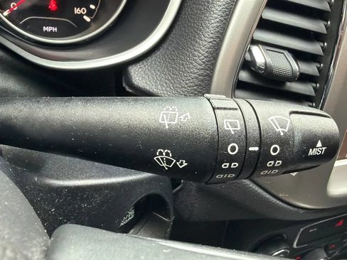 Used 2018 Jeep Compass Latitude w/ Popular Equipment Group AWD/4WD image 13