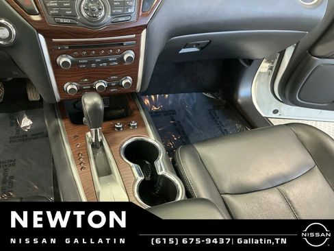 Used 2019 Nissan Pathfinder Platinum FWD image 16