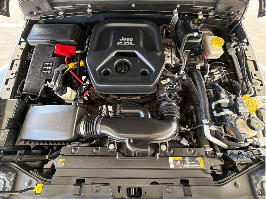 Used 2021 Jeep Wrangler Sport AWD/4WD image 26